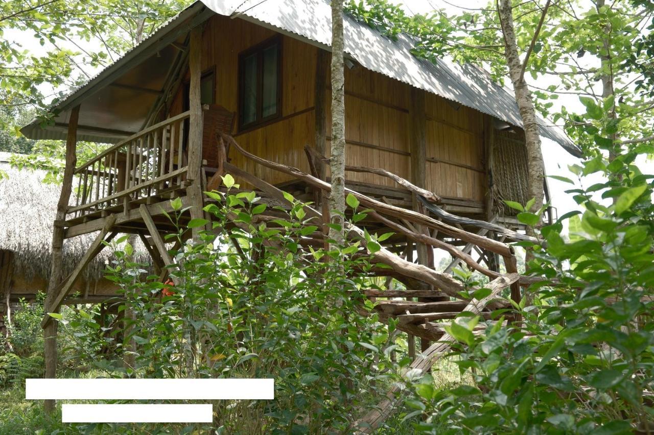 Vila Sunny Field Eco Stilt House Cat Tien Exteriér fotografie