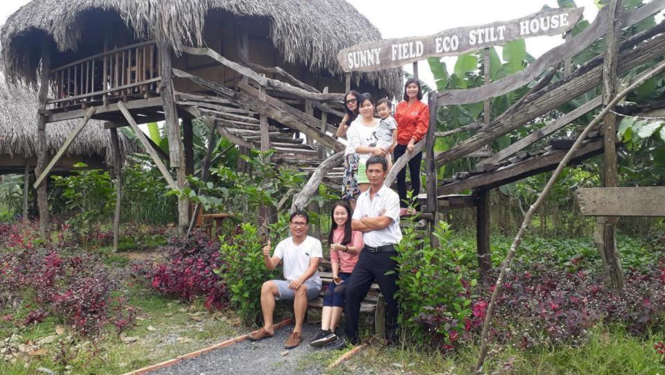 Vila Sunny Field Eco Stilt House Cat Tien Exteriér fotografie